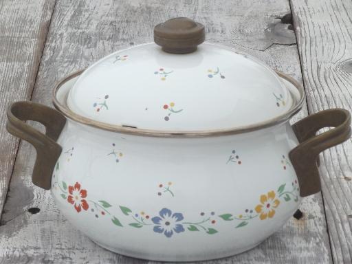 photo of 1983 Kamenstein enamel pot w/ lid, brass handled sauce pan or small stock pot #1