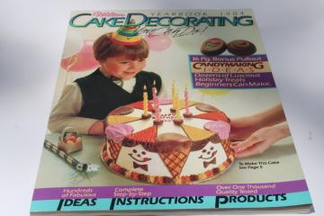1984 Wilton Cake Decorating book, catalog, recipes & instructions piping edges & flowers 
