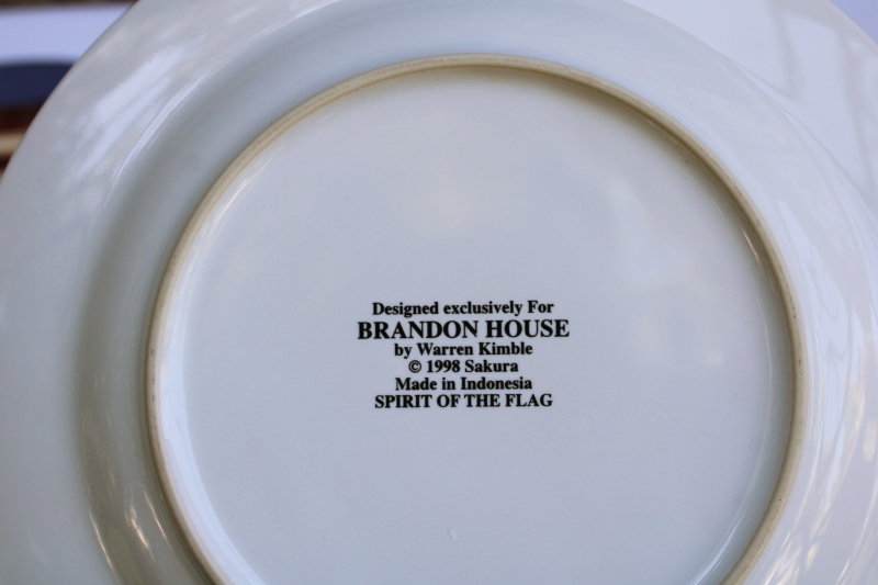 photo of 1990s vintage American flag salad plates patriotic folk art Warren Kimble Sakura Brandon House  #3