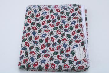 photo of 1990s vintage Christmas holiday fabric 5 plus yards mittens print quilting weight cotton