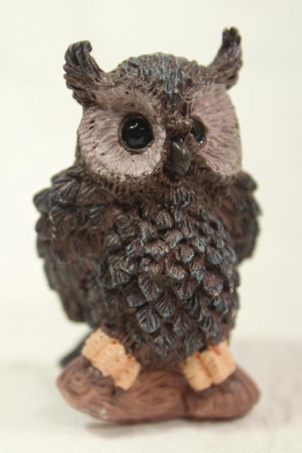 photo of 1990s vintage Enesco resin figurines, collection of owls, Kathy Wise label #8