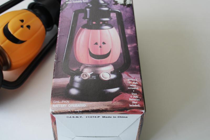 photo of 1990s vintage Halloween trick or treat light, battery jack o lantern w/ box, works #4