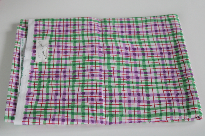 photo of 1990s vintage Kesslers print Concord quilting fabric, wavy plaid in preppy green & lilac purple #1