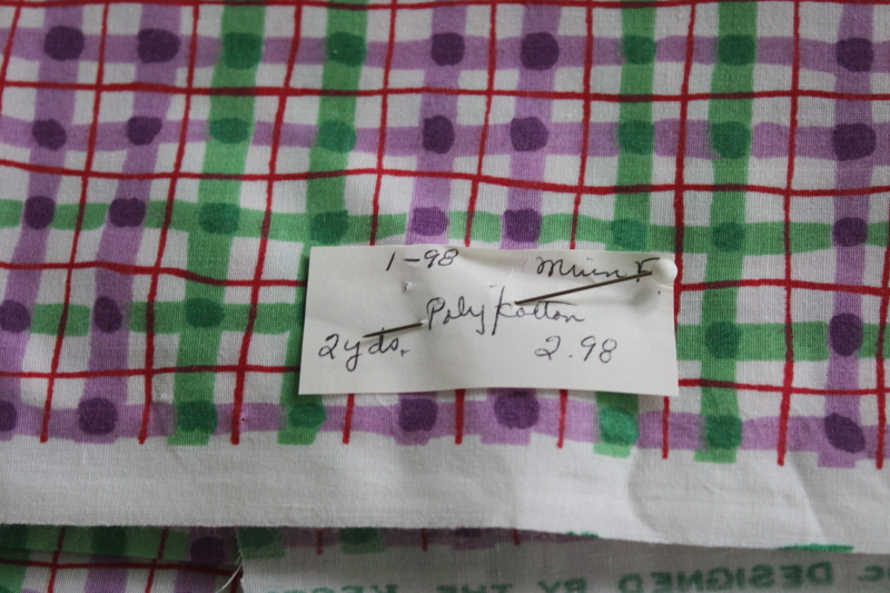 photo of 1990s vintage Kesslers print Concord quilting fabric, wavy plaid in preppy green & lilac purple #3