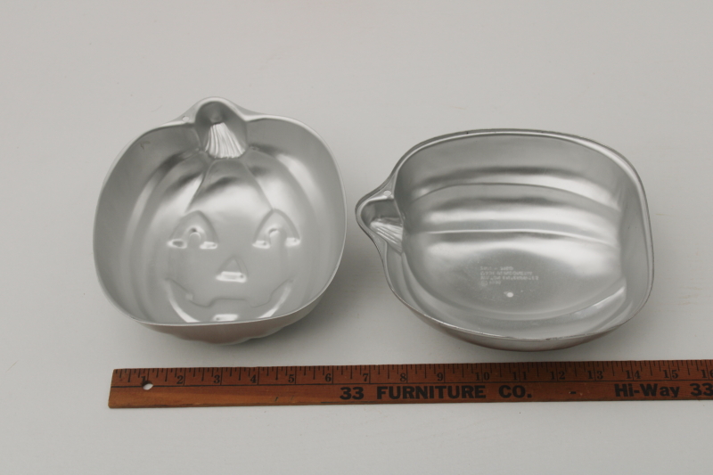 photo of 1990s vintage Wilton Halloween jack o lantern pumpkin mold, two piece cake pan 3D shape  #6