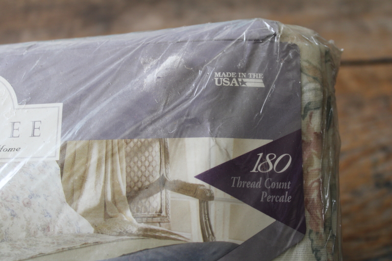photo of 1990s vintage floral print cotton poly sheets set made in USA, twin size bedding cottagecore  #4