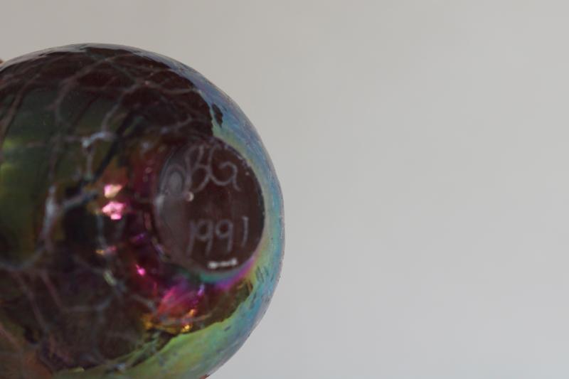 photo of 1991 vintage ornamental blown glass paperweight OBG crackle glass iridescent egg #4