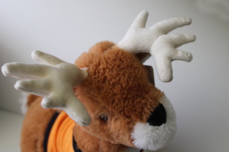 photo of 2020 Fleet Farm logo stuffed plush toy deer in hunting gear, Goffa tag #5