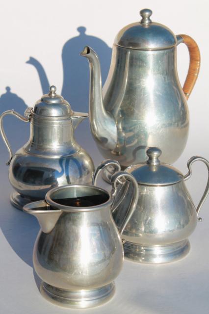 photo of 20th century Queen Art pewter, vintage American pewter coffee pot & teapot tea set #1