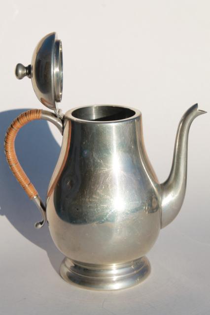 photo of 20th century Queen Art pewter, vintage American pewter coffee pot & teapot tea set #14