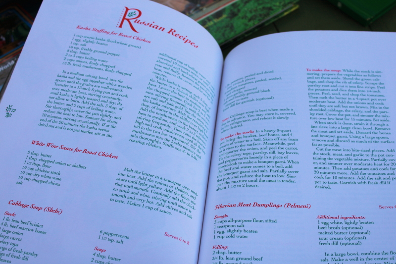 photo of 26 Christmas Around the World books, vintage recipes, holiday traditions, crafts & decorations  #15