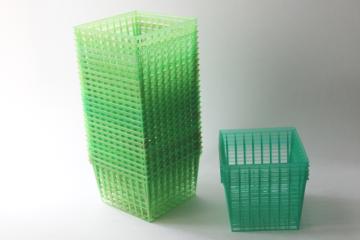 30 vintage green plastic berry baskets, pint containers for farmers market garden produce 