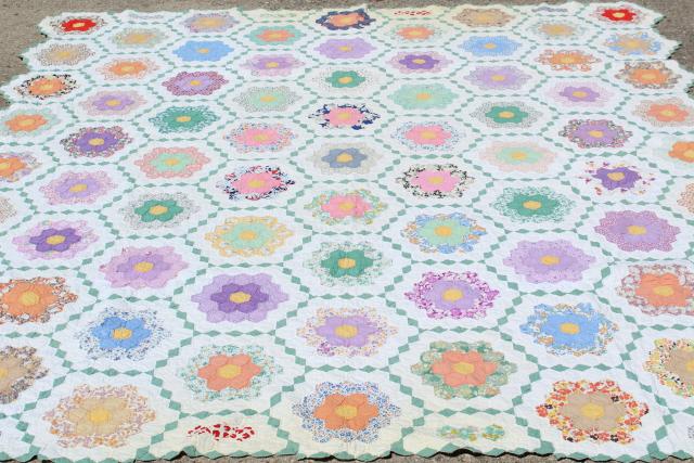 photo of 30s 40s vintage Grandma's flower garden quilt, cotton print fabric hexies on pink #1