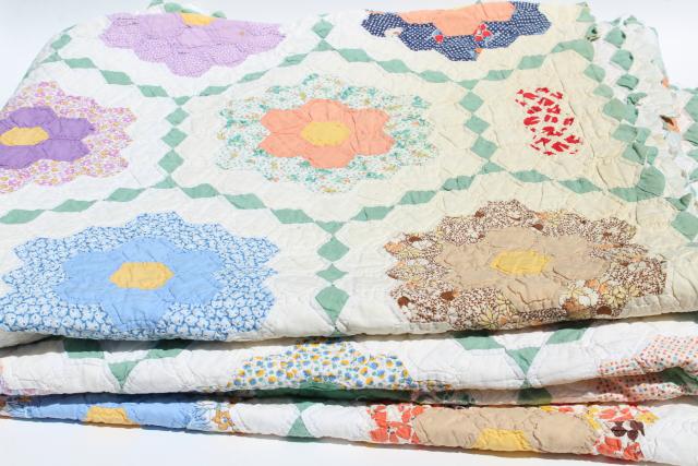 30s 40s vintage Grandma's flower garden quilt, cotton print fabric ...