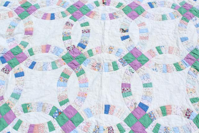 photo of 30s 40s vintage double wedding ring quilt, hand stitched cotton print fabric patchwork  #12