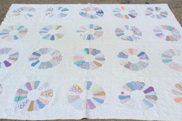 photo of 30s 40s vintage hand stitched Dresden plate quilt, cotton print fabric patchwork #6