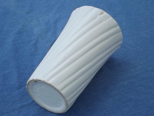 photo of 30s vintage art deco Ray Murray Cal-Art Bauer pottery vase, matte white #3