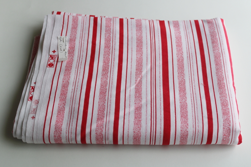 photo of 4 yards vintage peppermint stripe red and white print cotton fabric quilting weight  #1