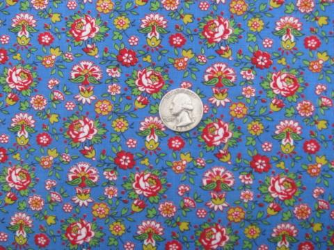 photo of 4 yds vintage quilting weight cotton print fabric, red flowers on blue #1