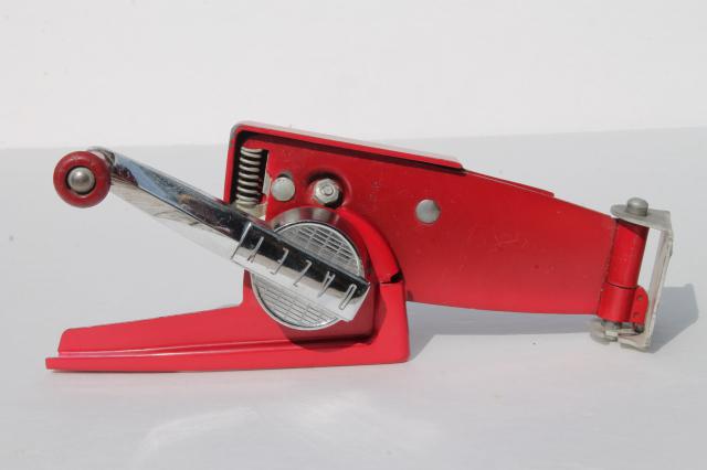 photo of 40s 50s vintage Dazey can opener, swing a way style wall mount can opener in red #6