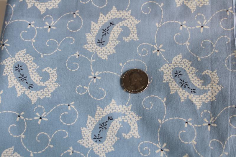 photo of 40s 50s vintage cotton fabric 'stitching' print paisley white on light blue #1