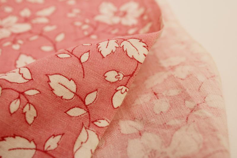 photo of 40s 50s vintage cotton feedsack fabric, pink & white flowers floral print #3