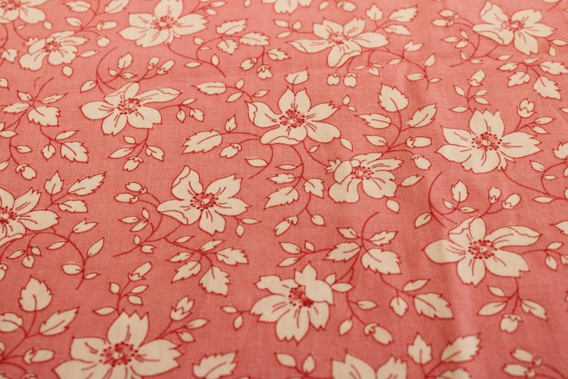 photo of 40s 50s vintage cotton feedsack fabric, pink & white flowers floral print #5