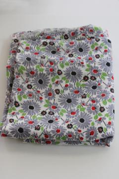 catalog photo of 40s 50s vintage fabric, sheer crisp cotton lawn w/ grey, red, green floral print