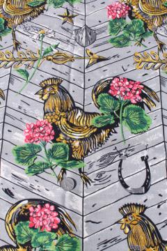 catalog photo of 40s 50s vintage print cotton barkcloth fabric - roosters, pink geraniums, grey barn wood