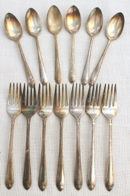 photo of 40s vintage Exquisite Wm Rogers International silver plate flatware, teaspoons & forks #1