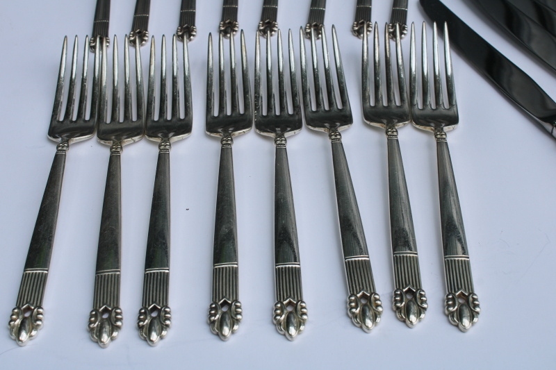 photo of 40s vintage Guildcraft silver plate flatware Astrid dinner & salad forks, butter & table knives  #3