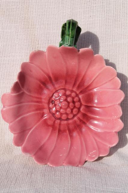 photo of 40s vintage pink flower dish w/ green leaf handle, ceramic art studio pottery USA #1