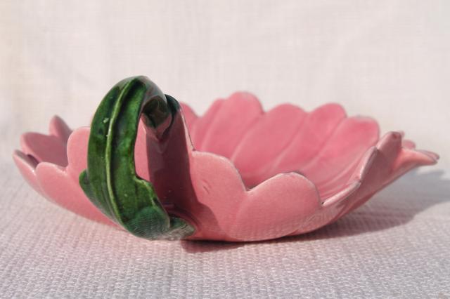 photo of 40s vintage pink flower dish w/ green leaf handle, ceramic art studio pottery USA #4