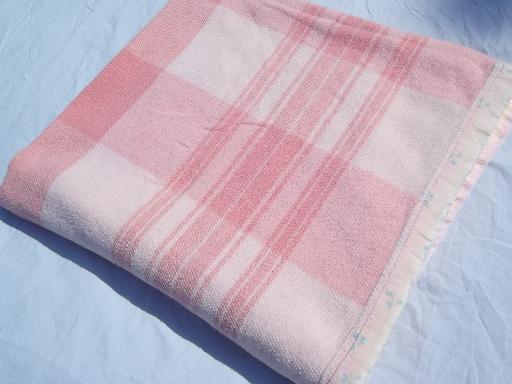 photo of 40s-50s vintage camp blankets, plaid and buffalo check cotton blanket lot #9