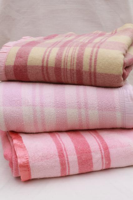 photo of 40s-50s vintage fold over camp blankets, double length long pink plaid glamping bunk blankets #1
