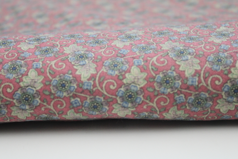 photo of 5 yds vintage cotton flannel fabric, art nouveau style floral print on mauve #3