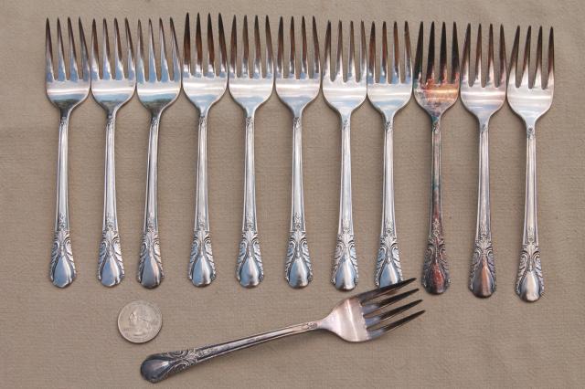 photo of 50+ pieces vintage 1940s silver plate flatware, Avalon Wm Rogers International silverware #3