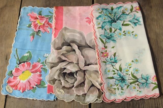 photo of 50+ vintage print cotton handkerchiefs, huge lot of hankies w/ flowers, pretty florals #8