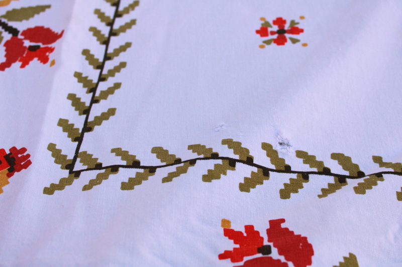 photo of 50s 60s vintage chickens print kitchen tablecloth, folk art flowers, roosters weathervanes #5