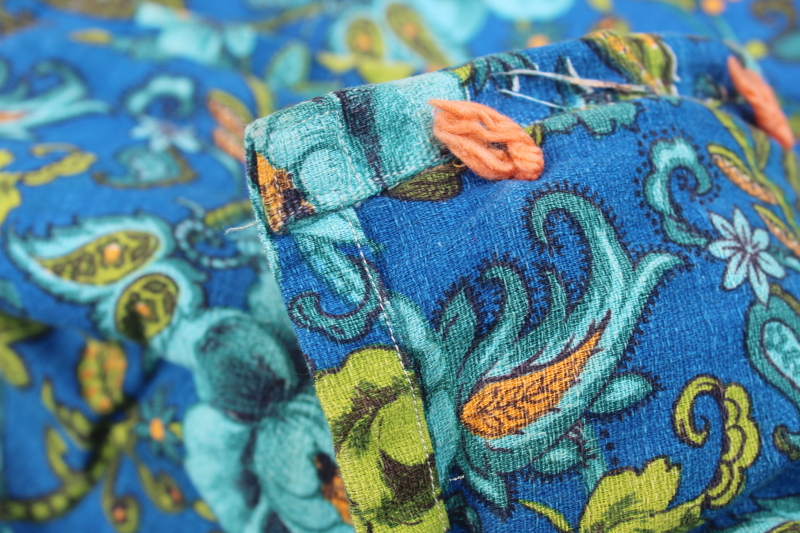 photo of 50s 60s vintage cotton barkcloth tied quilt comforter, mod floral print greens & blues  #6