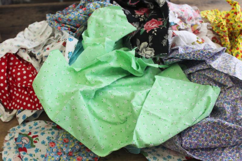 photo of 50s 60s vintage fabric print cotton scraps, pieces for quilting sewing craft projects #1