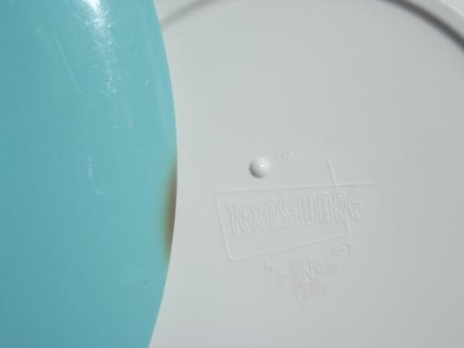 photo of 50s 60s vintage melmac plates w/ mod turquoise & white print pattern #8