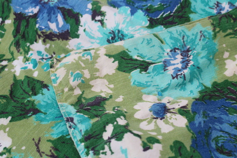 photo of 50s 60s vintage tied quilt comforter, mod floral print cotton green, blue, aqua  #7