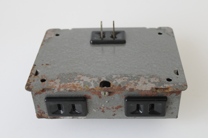 photo of 50s vintage Goodwill Mfg power panel working toy tool workshop electrical outlet box  #4