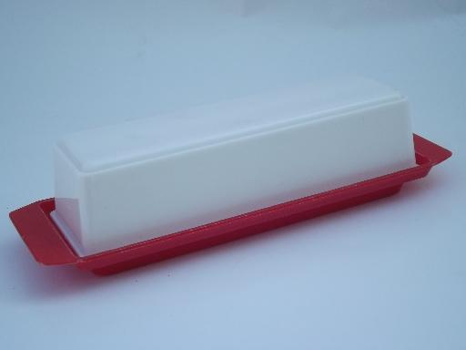 photo of 50s vintage red and white plastic butter dish, Baraboo RamboWare indian mark #1