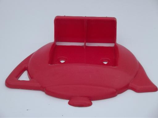 photo of 50s vintage red & white plastic S&P set, wall rack range shakers in teapot #9