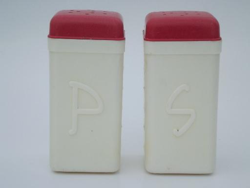 photo of 50s vintage red & white plastic S&P set, wall rack range shakers in teapot #12