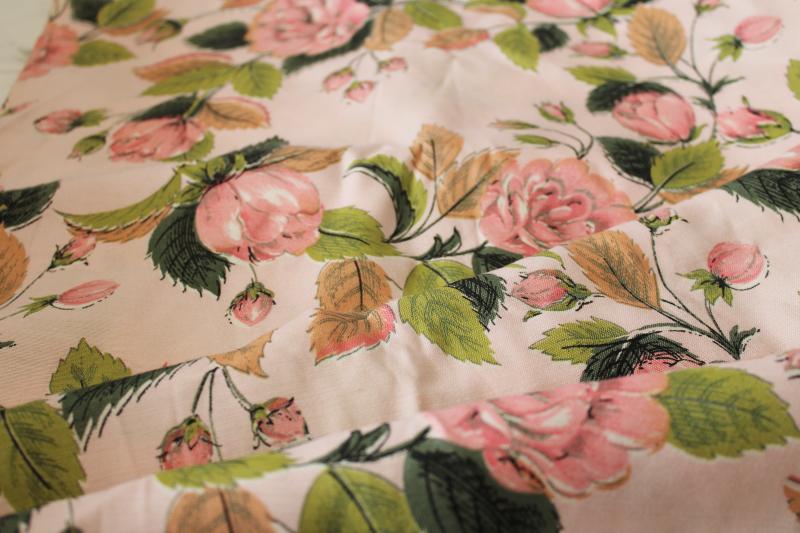photo of 50s vintage roses print fabric, heavy faux silk for decor or fashion sewing #1