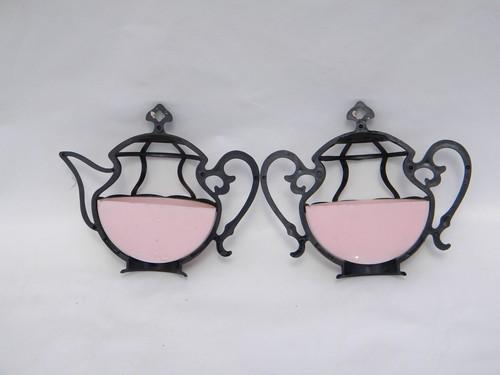 photo of 50s vintage tea time kitchen wall pocket ivy planters, plastic teapots #4