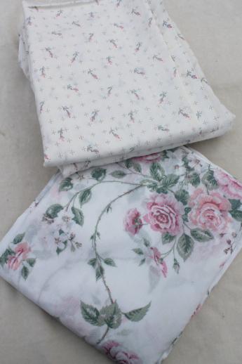 photo of 60s 70s 80s vintage flower print fabric bed sheets, huge lot of retro linens #2